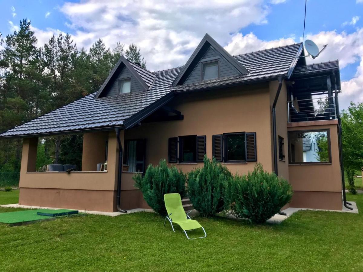 Holiday House Kora Korenica Ngoại thất bức ảnh